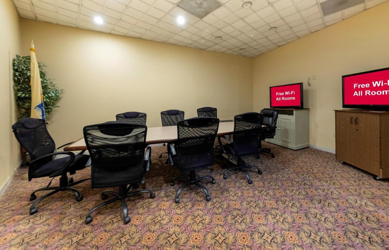 Red Roof Inn Plus Newark Liberty Airport - Картерет Екстериор снимка