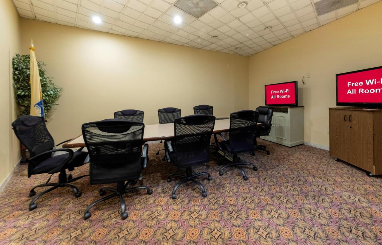 Red Roof Inn Plus Newark Liberty Airport - Картерет Екстериор снимка