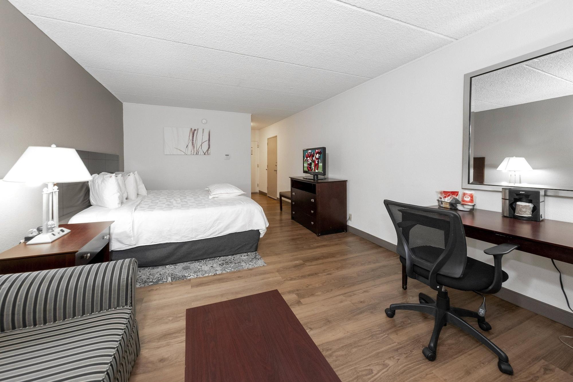 Red Roof Inn Plus Newark Liberty Airport - Картерет Екстериор снимка