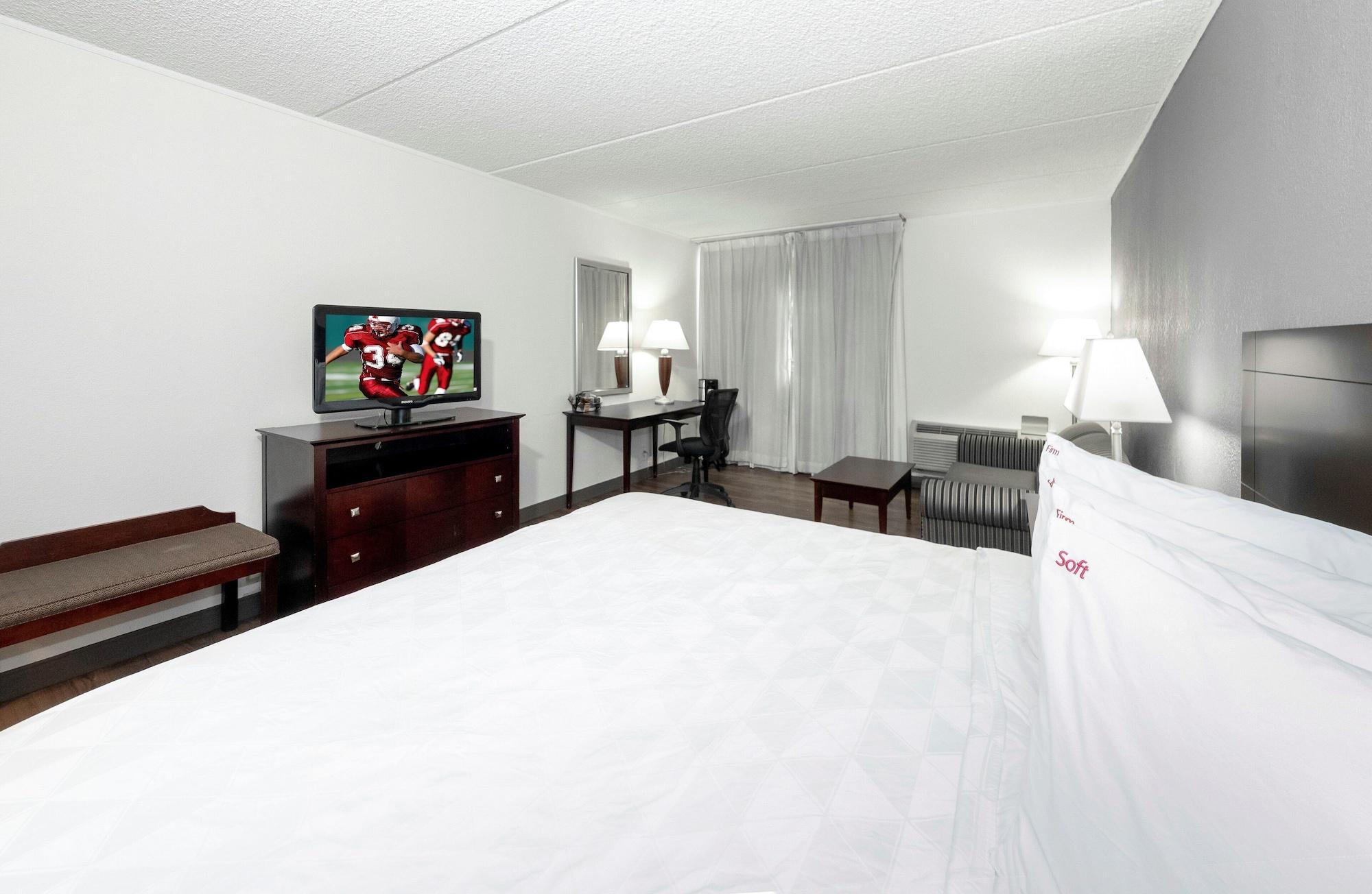 Red Roof Inn Plus Newark Liberty Airport - Картерет Екстериор снимка