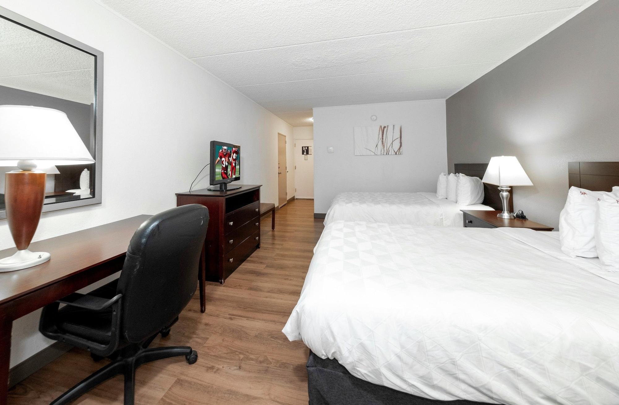 Red Roof Inn Plus Newark Liberty Airport - Картерет Екстериор снимка